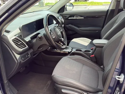 More photos of 2024 Kia Seltos S at Wilmington Auto Center Chrysler Dodge Jeep RAM, OH