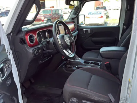 More photos of 2023 Jeep Gladiator Rubicon at Wilmington Auto Center Chrysler Dodge Jeep RAM, OH