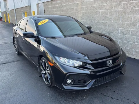 Photos of 2019 Honda Civic Si w/Summer Tires for sale in Wilmington, OH at Wilmington Auto Center Chrysler Dodge Jeep RAM
