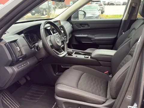 More photos of 2025 Nissan Pathfinder SV at Wilmington Auto Center Chrysler Dodge Jeep RAM, OH
