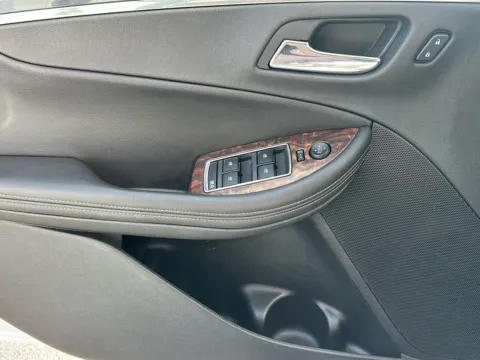 More photos of 2014 Chevrolet Impala LT at Wilmington Auto Center Chrysler Dodge Jeep RAM, OH