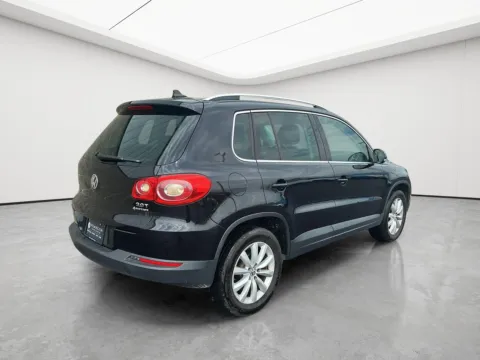 Photos of 2011 Volkswagen Tiguan SEL 4Motion w/Premium Navi & Dynaudio for sale in Wilmington, OH at Wilmington Auto Center Chrysler Dodge Jeep RAM