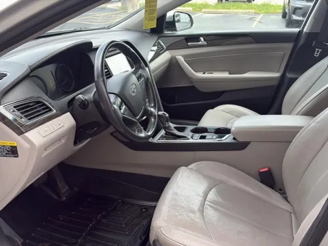 More photos of 2015 Hyundai Sonata 2.4L Limited at Wilmington Auto Center Chrysler Dodge Jeep RAM, OH