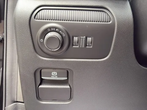 More photos of 2026 Jeep Grand Wagoneer L Limited Reserve at Wilmington Auto Center Chrysler Dodge Jeep RAM, OH
