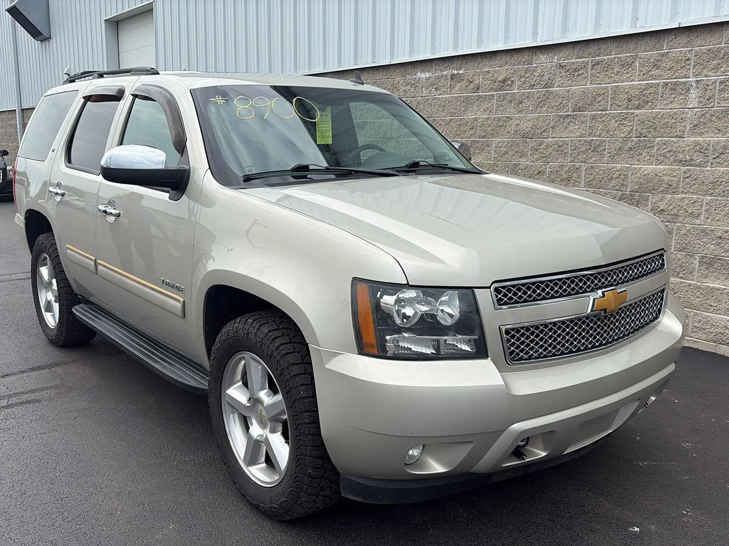 Used 2014 Chevrolet Tahoe LT with VIN 1GNSKBE0XER209991 for sale in Wilmington, OH