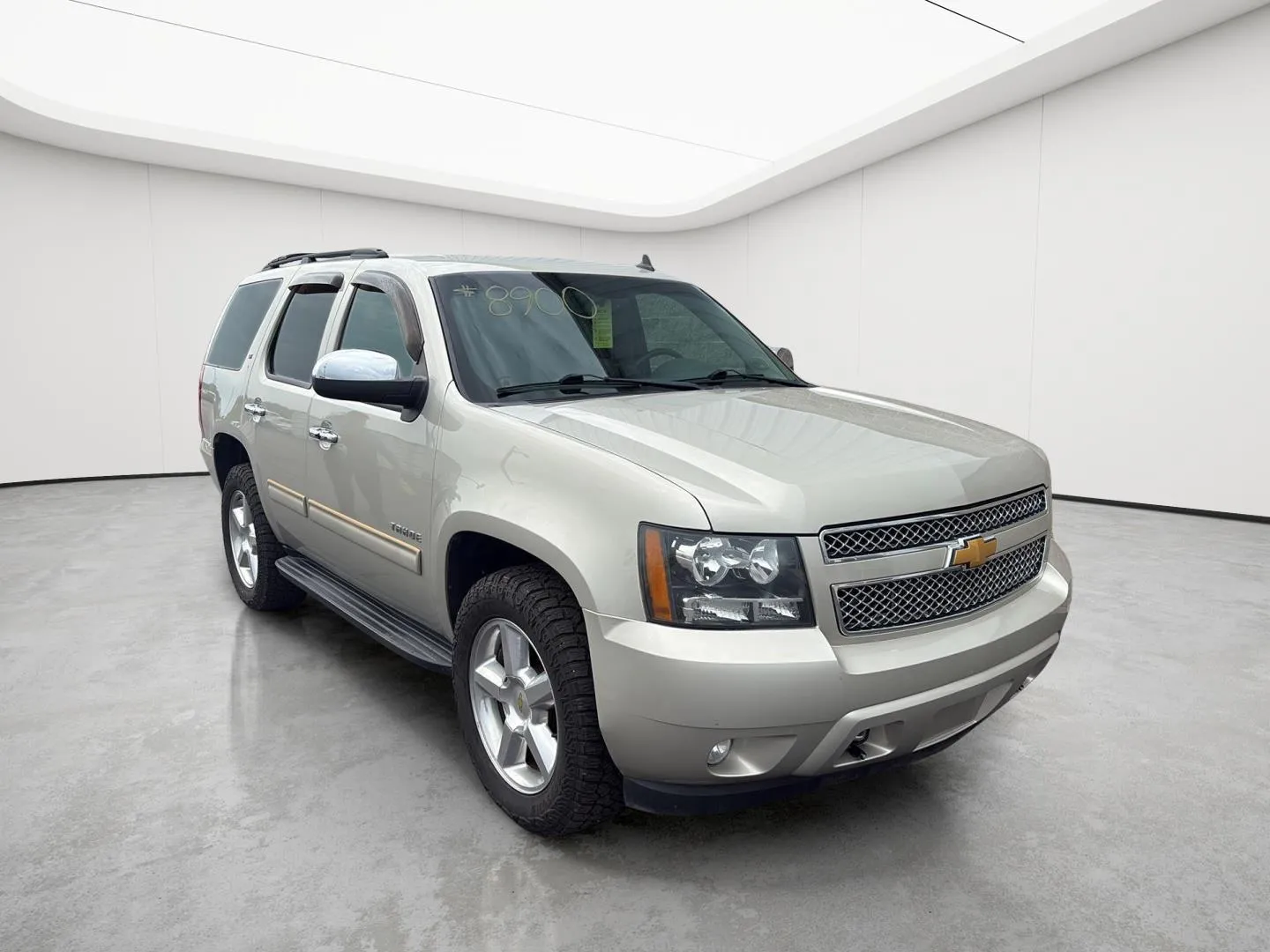 Used 2014 Chevrolet Tahoe LT with VIN 1GNSKBE0XER209991 for sale in Wilmington, OH