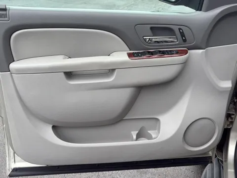 More photos of 2014 Chevrolet Tahoe LT at Wilmington Auto Center Chrysler Dodge Jeep RAM, OH
