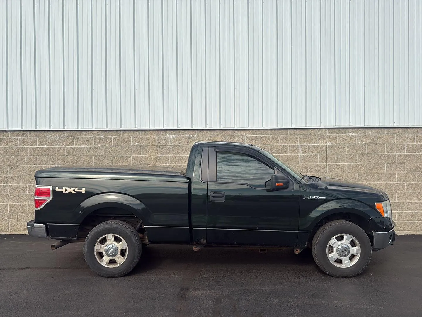 Green 2013 Ford F-150 XLT for sale in Wilmington, OH