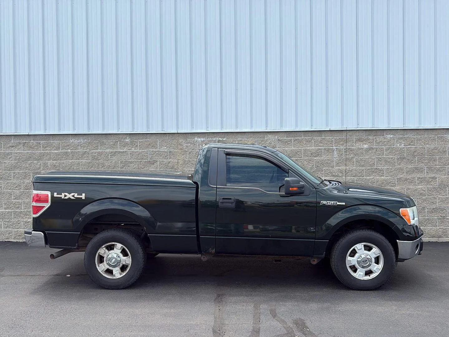 Green 2013 Ford F-150 XLT for sale in Wilmington, OH
