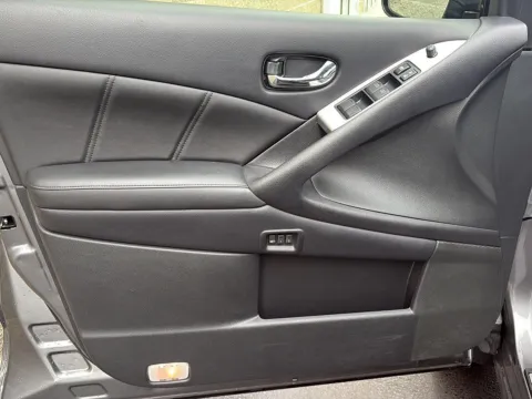 More photos of 2013 Nissan Murano SL at Wilmington Auto Center Chrysler Dodge Jeep RAM, OH