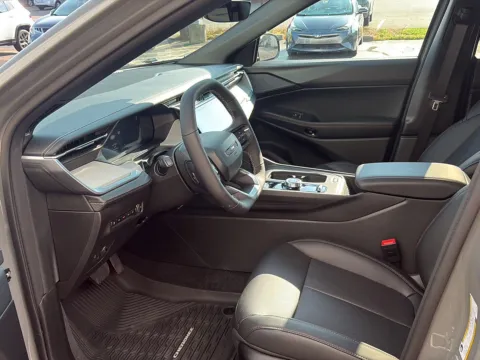 More photos of 2026 Jeep Cherokee Limited at Wilmington Auto Center Chrysler Dodge Jeep RAM, OH