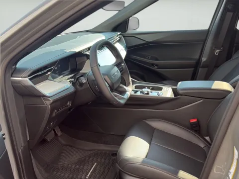 More photos of 2026 Jeep Cherokee Limited at Wilmington Auto Center Chrysler Dodge Jeep RAM, OH