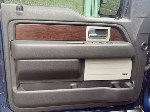 More photos of 2012 Ford F-150 Lariat at Wilmington Auto Center Chrysler Dodge Jeep RAM, OH