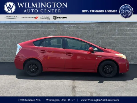Red 2013 Toyota Prius Three for sale in Wilmington, OH