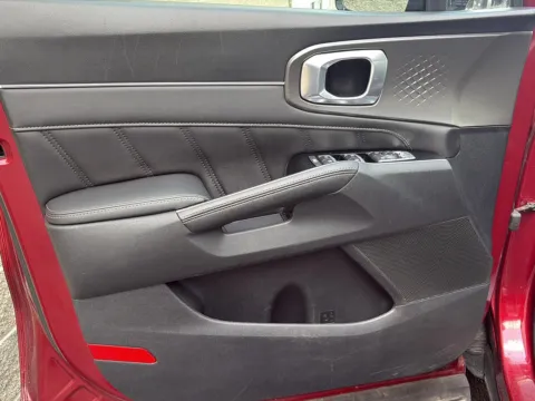 More photos of 2023 Kia Sorento SX at Wilmington Auto Center Chrysler Dodge Jeep RAM, OH