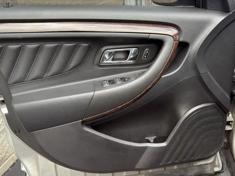 More photos of 2013 Ford Taurus Limited at Wilmington Auto Center Chrysler Dodge Jeep RAM, OH