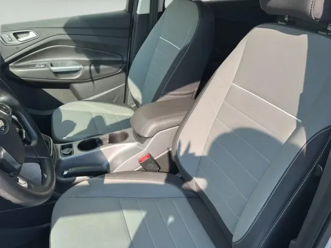 More photos of 2014 Ford Escape SE at Wilmington Auto Center Chrysler Dodge Jeep RAM, OH
