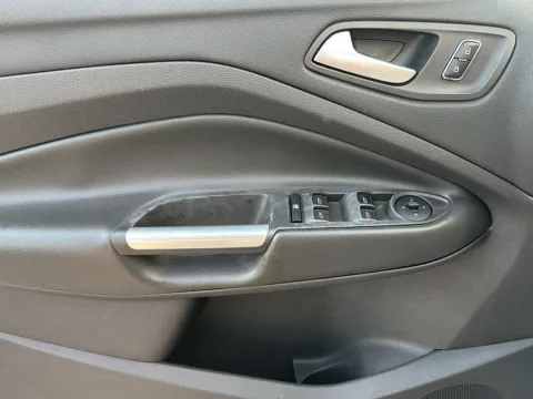 More photos of 2014 Ford Escape SE at Wilmington Auto Center Chrysler Dodge Jeep RAM, OH