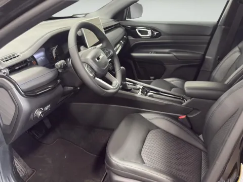 More photos of 2026 Jeep Compass Latitude Altitude at Wilmington Auto Center Chrysler Dodge Jeep RAM, OH