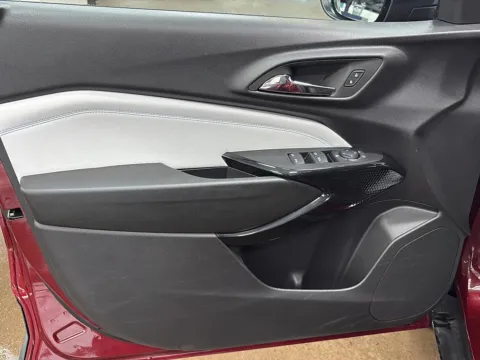 More photos of 2025 Chevrolet Trax LT at Wilmington Auto Center Chrysler Dodge Jeep RAM, OH