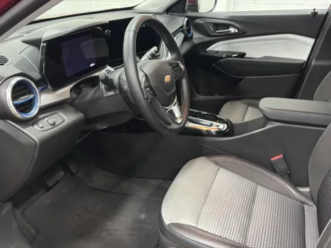 More photos of 2025 Chevrolet Trax LT at Wilmington Auto Center Chrysler Dodge Jeep RAM, OH