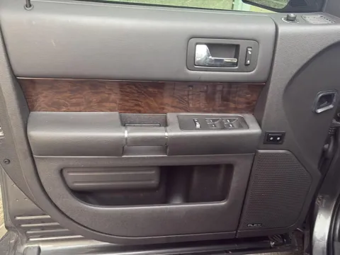 More photos of 2018 Ford Flex Limited at Wilmington Auto Center Chrysler Dodge Jeep RAM, OH