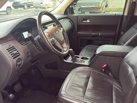 More photos of 2018 Ford Flex Limited at Wilmington Auto Center Chrysler Dodge Jeep RAM, OH
