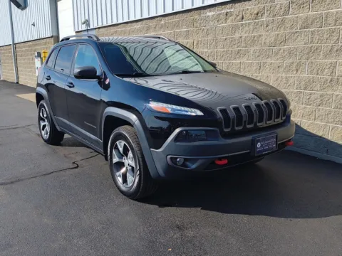Photos of 2017 Jeep Cherokee Trailhawk for sale in Wilmington, OH at Wilmington Auto Center Chrysler Dodge Jeep RAM