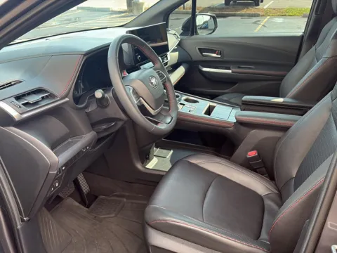 More photos of 2025 Toyota Sienna XSE 7-Passenger at Wilmington Auto Center Chrysler Dodge Jeep RAM, OH
