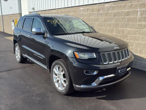 Another view of 2016 Jeep Grand Cherokee Summit for sale in Wilmington, OH at Wilmington Auto Center Chrysler Dodge Jeep RAM