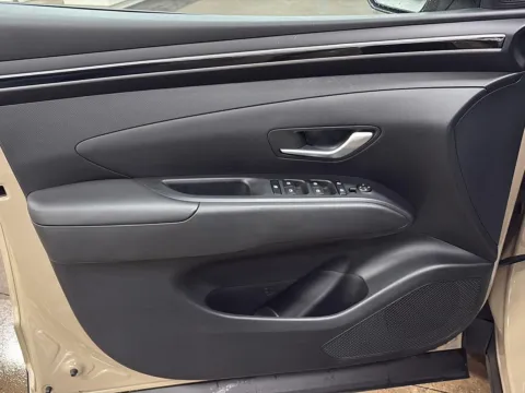 More photos of 2023 Hyundai Santa Cruz SEL Premium at Wilmington Auto Center Chrysler Dodge Jeep RAM, OH