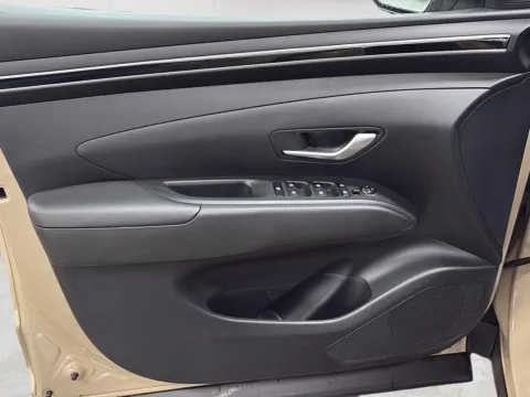 More photos of 2023 Hyundai Santa Cruz SEL Premium at Wilmington Auto Center Chrysler Dodge Jeep RAM, OH