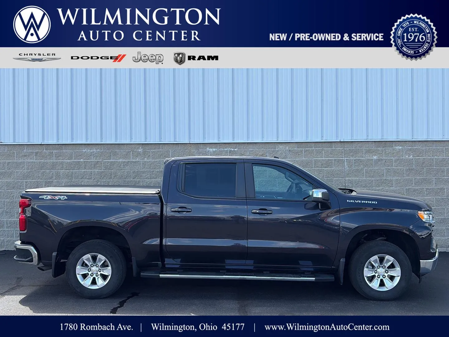 Gray 2023 Chevrolet Silverado 1500 LT for sale in Wilmington, OH