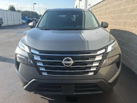 More photos of 2025 Nissan Rogue SV at Wilmington Auto Center Chrysler Dodge Jeep RAM, OH