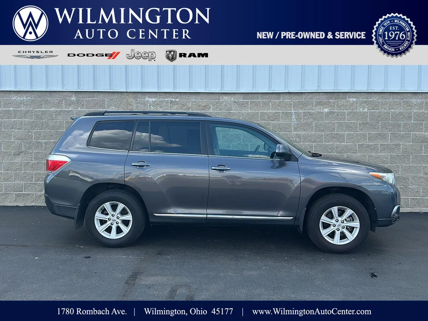 Gray 2013 Toyota Highlander Plus for sale in Wilmington, OH