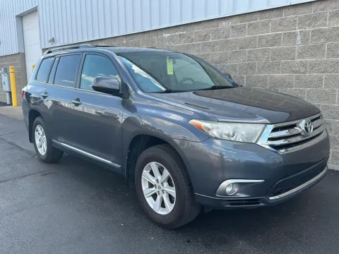 Another view of 2013 Toyota Highlander Plus for sale in Wilmington, OH at Wilmington Auto Center Chrysler Dodge Jeep RAM