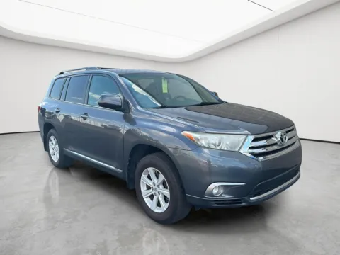 Another view of 2013 Toyota Highlander Plus for sale in Wilmington, OH at Wilmington Auto Center Chrysler Dodge Jeep RAM
