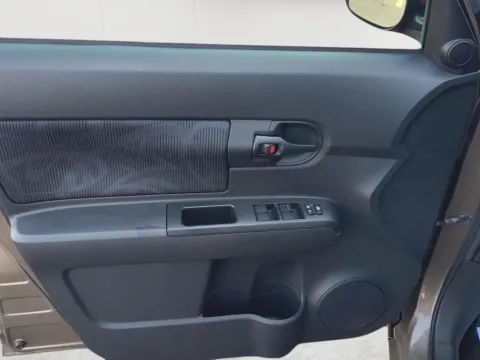 More photos of 2011 Scion xB at Wilmington Auto Center Chrysler Dodge Jeep RAM, OH