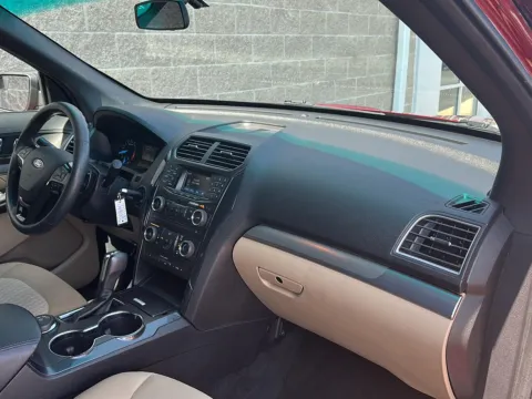 More photos of 2017 Ford Explorer at Wilmington Auto Center Chrysler Dodge Jeep RAM, OH
