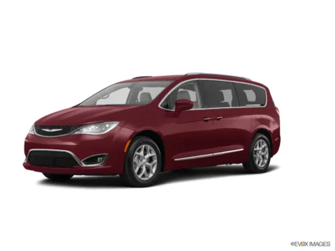 Red 2018 Chrysler Pacifica Touring L for sale in Wilmington, OH