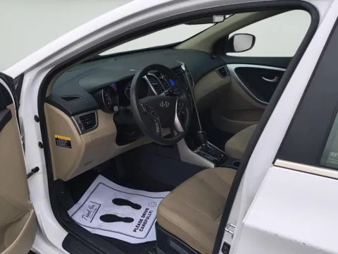 More photos of 2015 Hyundai Elantra GT at Wilmington Auto Center Chrysler Dodge Jeep RAM, OH