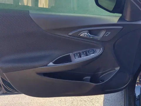 More photos of 2023 Chevrolet Malibu RS at Wilmington Auto Center Chrysler Dodge Jeep RAM, OH
