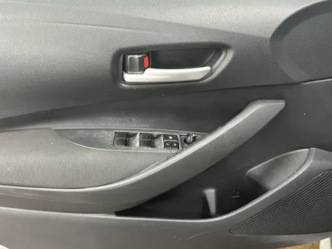 More photos of 2020 Toyota Corolla LE at Wilmington Auto Center Chrysler Dodge Jeep RAM, OH