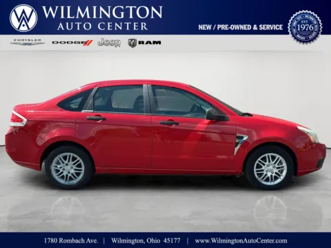 Red 2008 Ford Focus SE for sale in Wilmington, OH