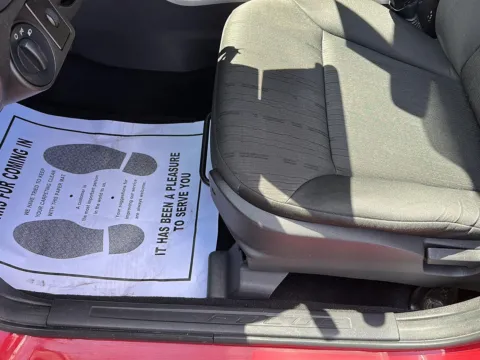 More photos of 2008 Ford Focus SE at Wilmington Auto Center Chrysler Dodge Jeep RAM, OH