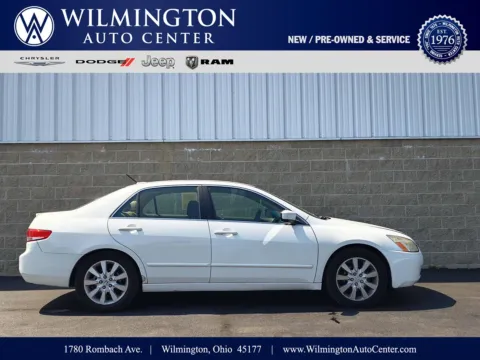 White 2005 Honda Accord Hybrid for sale in Wilmington, OH