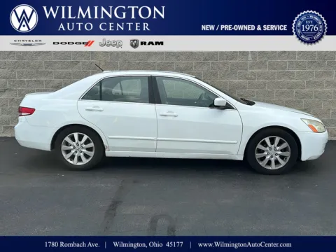 White 2005 Honda Accord Hybrid for sale in Wilmington, OH