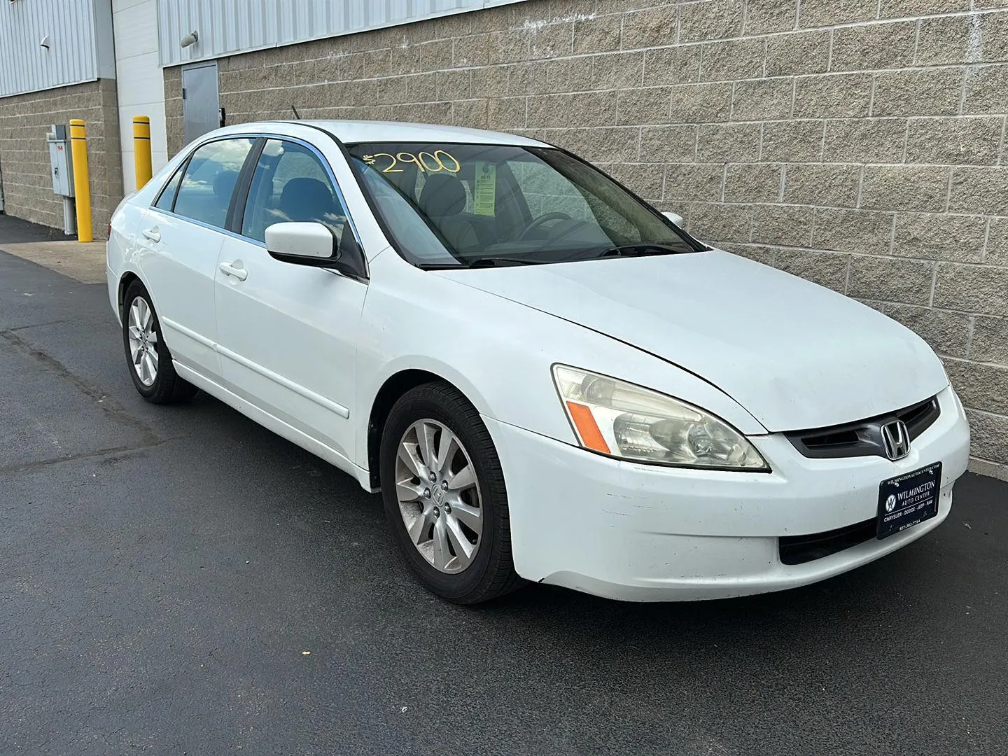 Used 2005 Honda Accord HYBRID with VIN JHMCN36415C001947 for sale in Wilmington, OH