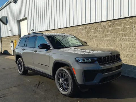 Photos of 2027 Jeep Grand Cherokee L Laredo Altitude for sale in Wilmington, OH at Wilmington Auto Center Chrysler Dodge Jeep RAM