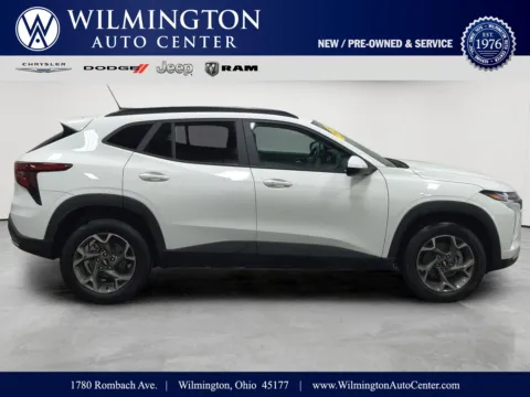 White 2025 Chevrolet Trax LT for sale in Wilmington, OH